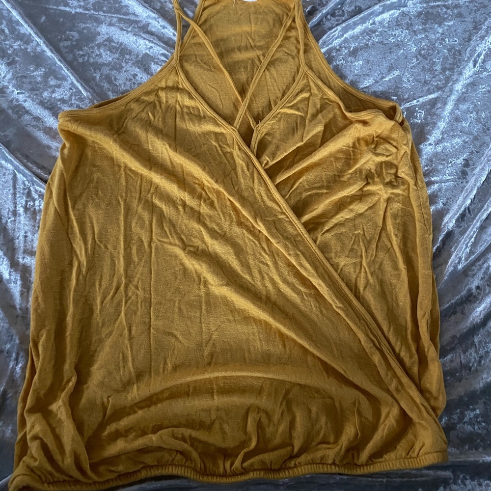 Crisscross front tank top